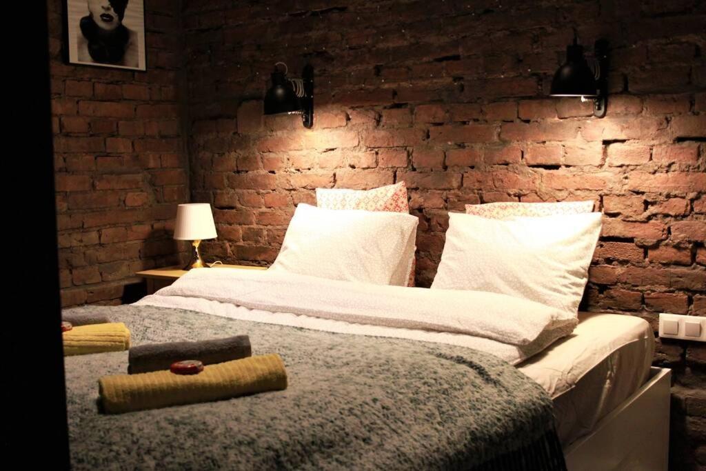 Unique Brick 5 - Old Town & Market Square Apartment Krakow Ngoại thất bức ảnh